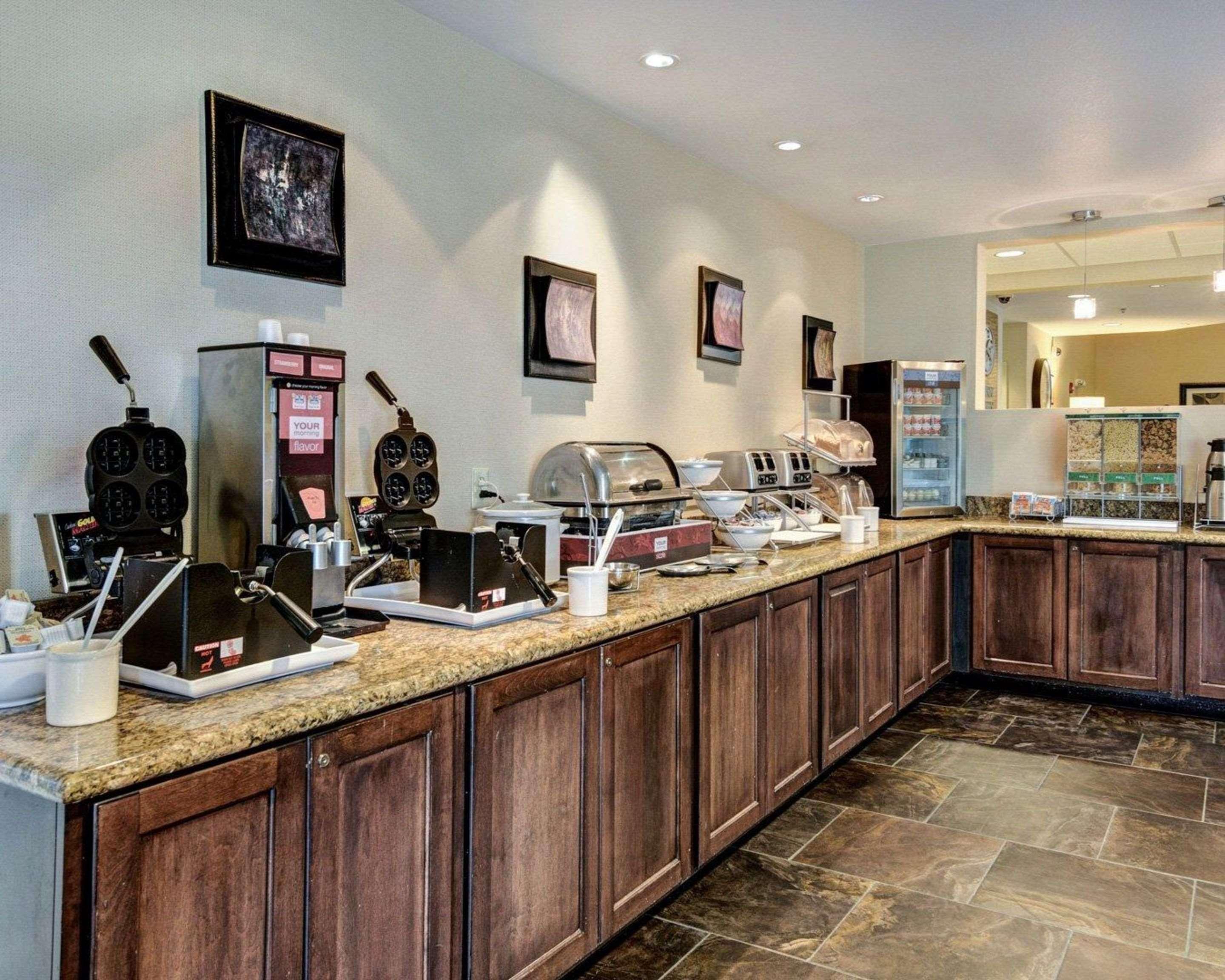 Comfort Suites Near Hot Springs Park Экстерьер фото